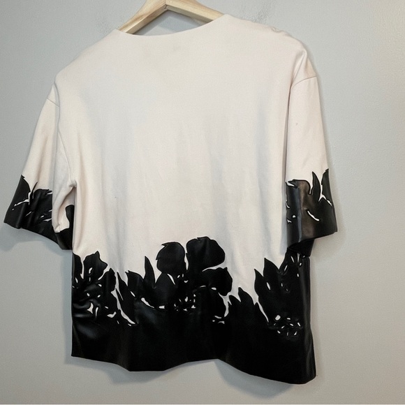 NATORI DOUBLE KNIT SHORT SLEEVE APPLIQUE SWEATSHIRT S - Picture 4 of 8